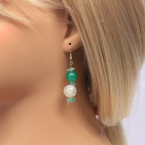 Green necklace set with Jade and Aventurine beads with earrings and bracelet. - Picture 7 of 7